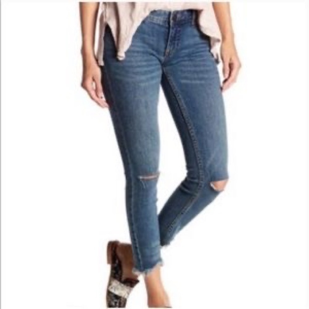 Free People Distressed Ankle Raw Hem Skinny Jeans Cropped Mid Wash